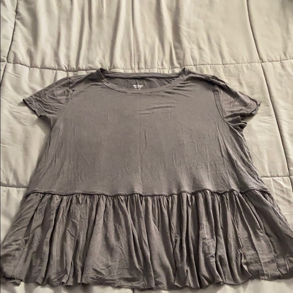 Ruffled cropped tee